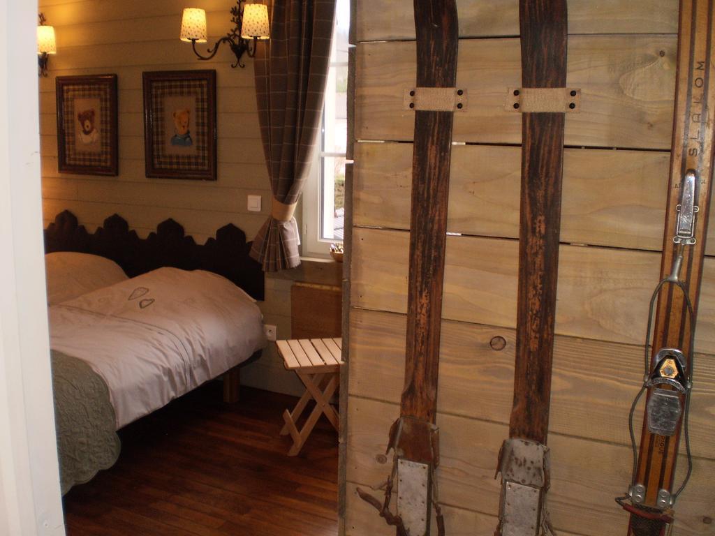 Chambres D'Hotes Le Clos Des Lesses Fresse-sur-Moselle Oda fotoğraf